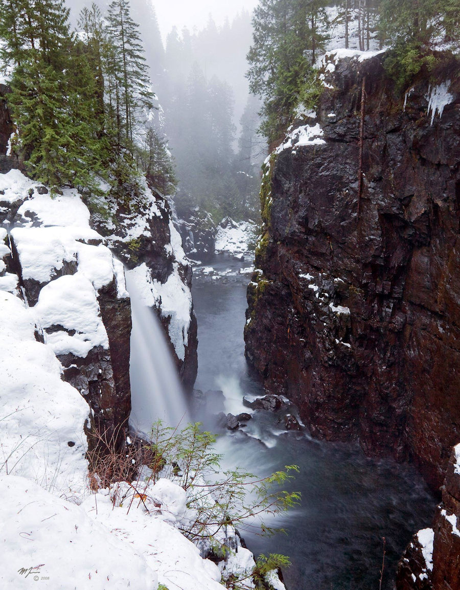 Winter at Elk Falls — Martin Kaspers